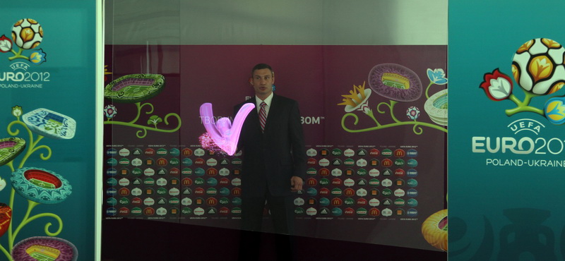 euro2012-volunteer4